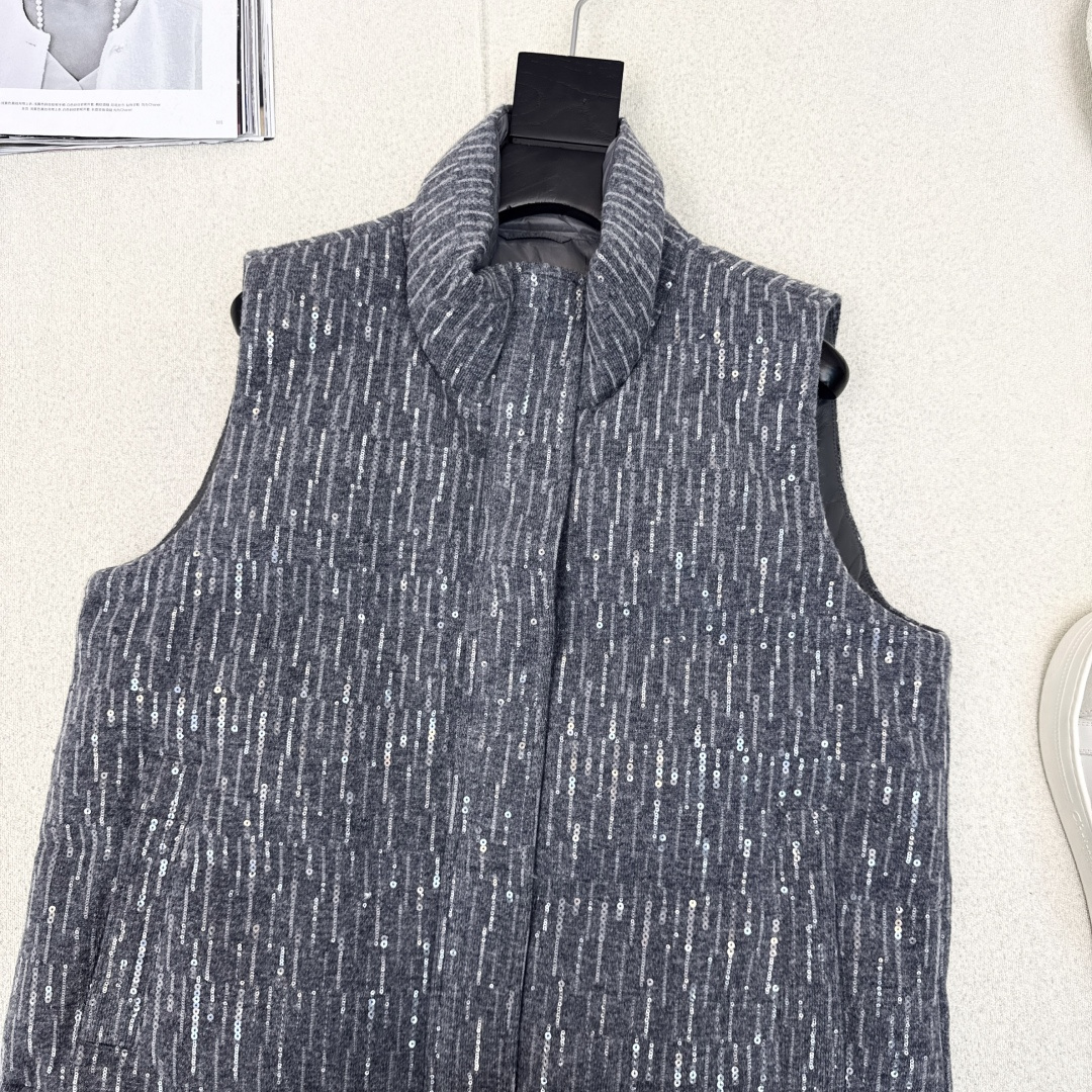 品质控必入 Bc 25Ss————秋冬最新款高奢意式极简穿搭立领白鹅绒马甲外套🩶重磅刺绣Bling亮片工