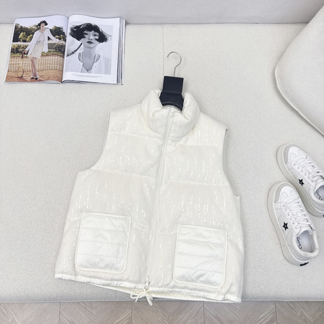 品质控必入 Bc 25Ss————秋冬最新款高奢意式极简穿搭立领白鹅绒马甲外套🩶重磅刺绣Bling亮片工