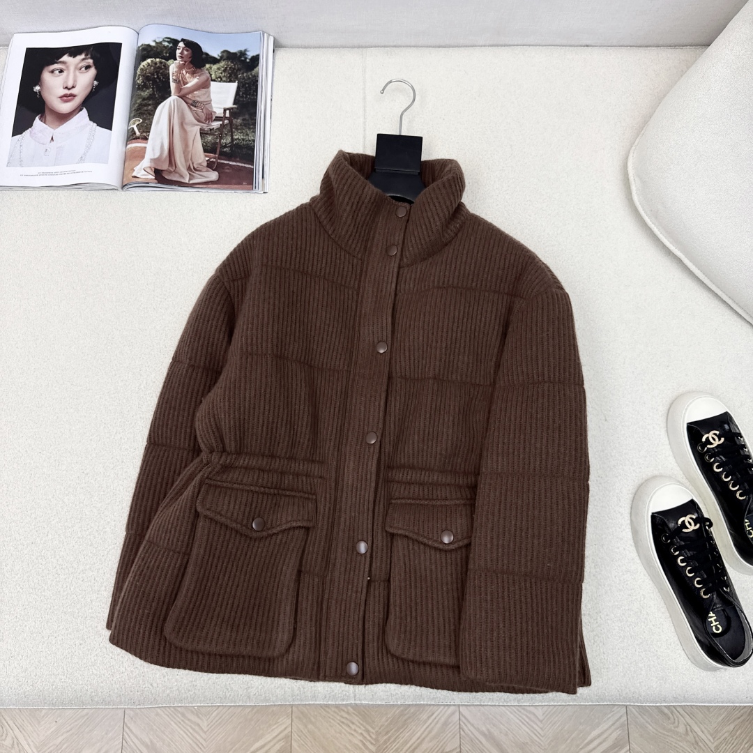 Luxury Cashmere Down Jacket with Drawstring Waist - Elegant Winter Style 2 cmp i1757394089250 4154 0 0