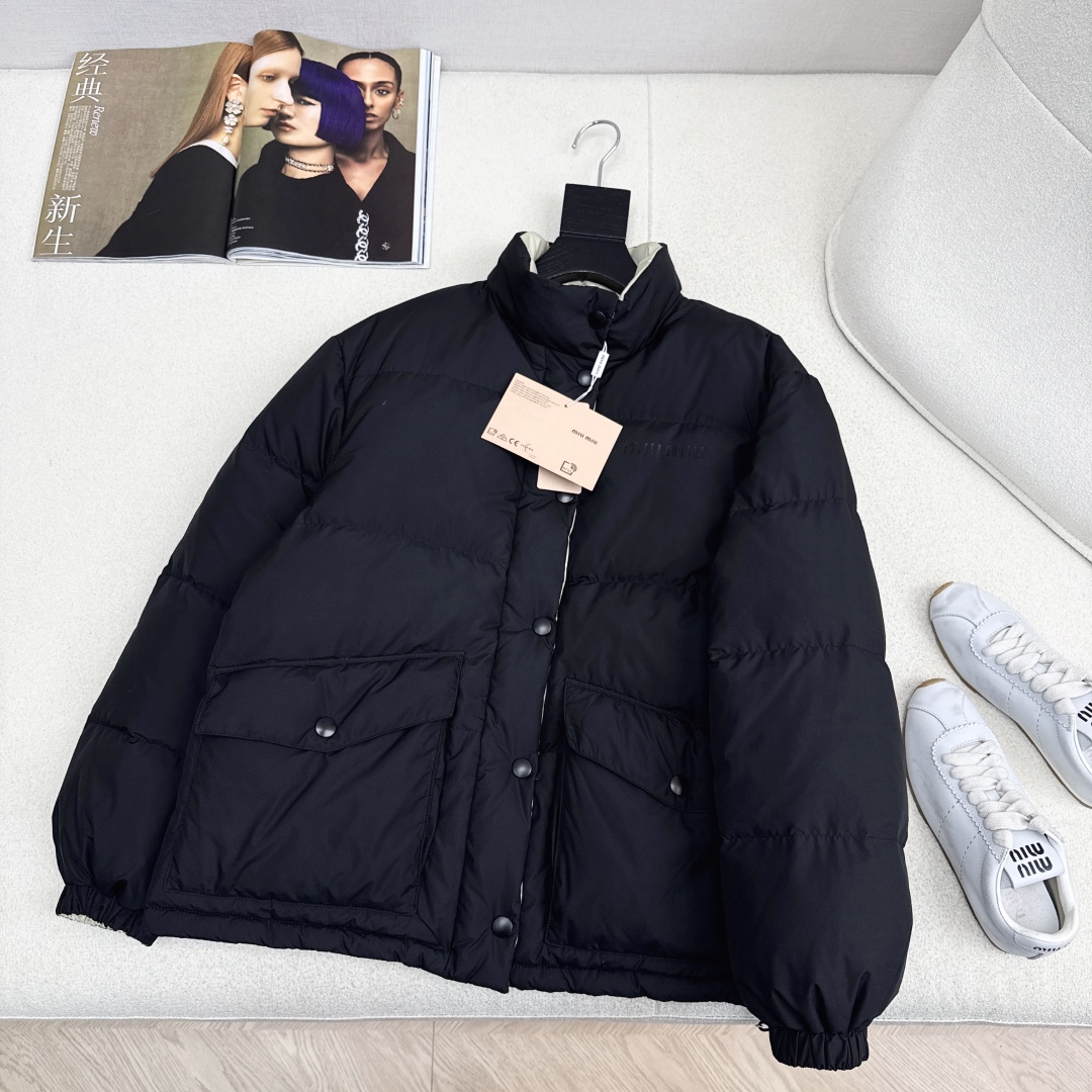Miu Miu 25SS Reversible Down Puffer Jacket - Stylish & Versatile 4 cmp i1757565995915 4136 0 2