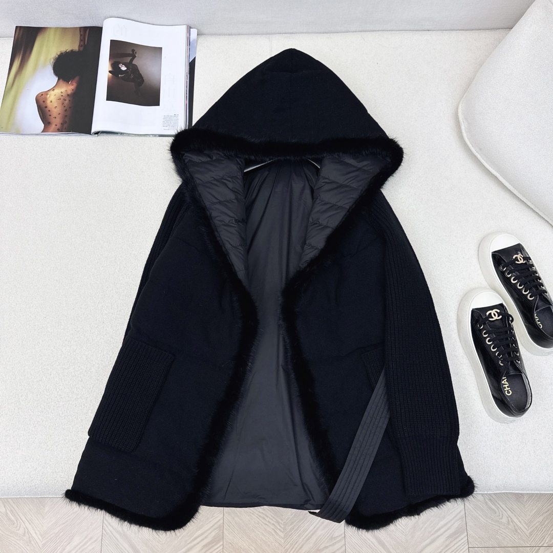 品质控必入 独家款～ lp🆕 25Ss————秋冬最新款高奢羊毛针织拼接连帽羽绒服🖤定制尼龙+百分百羊毛