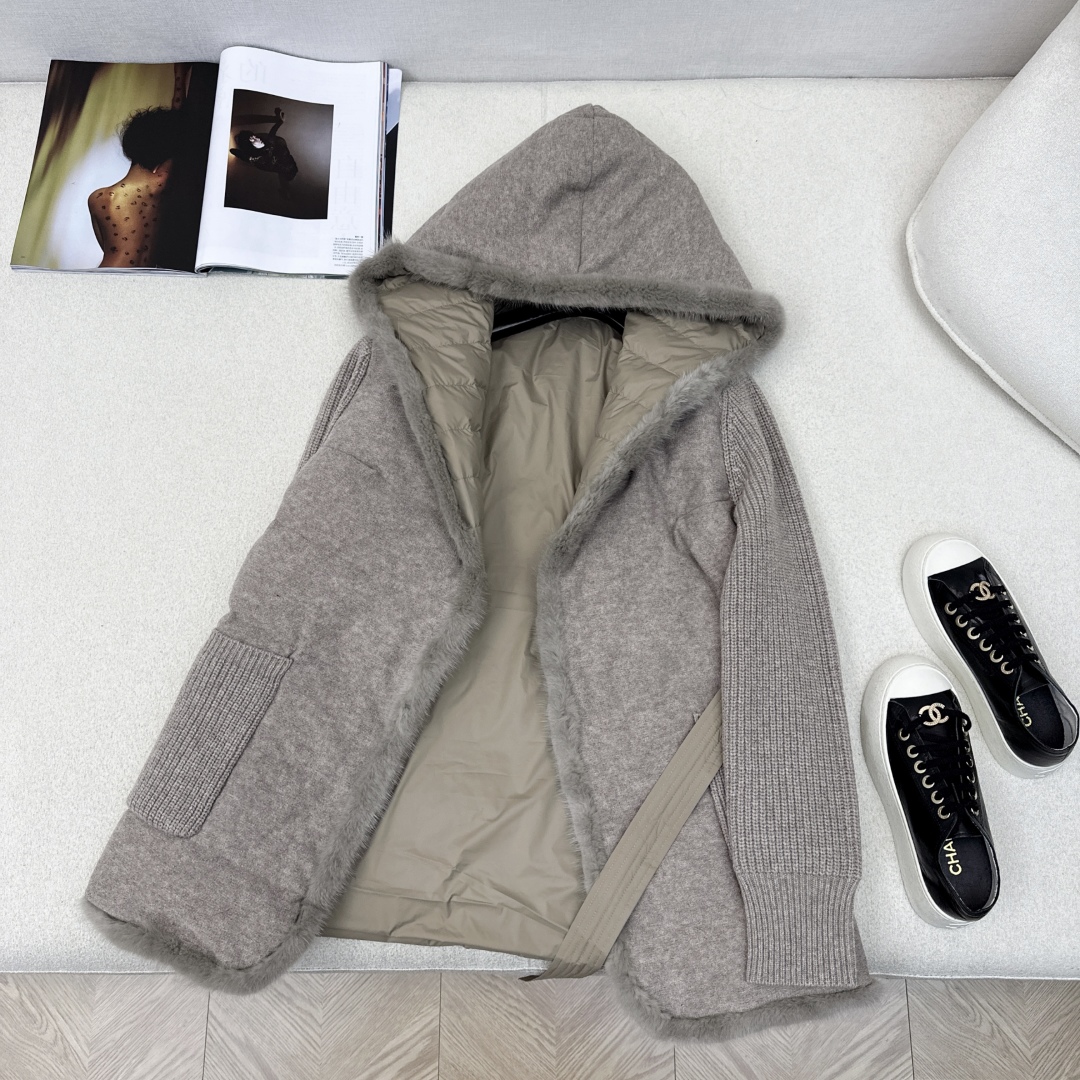 品质控必入 独家款～ lp🆕 25Ss————秋冬最新款高奢羊毛针织拼接连帽羽绒服🖤定制尼龙+百分百羊毛