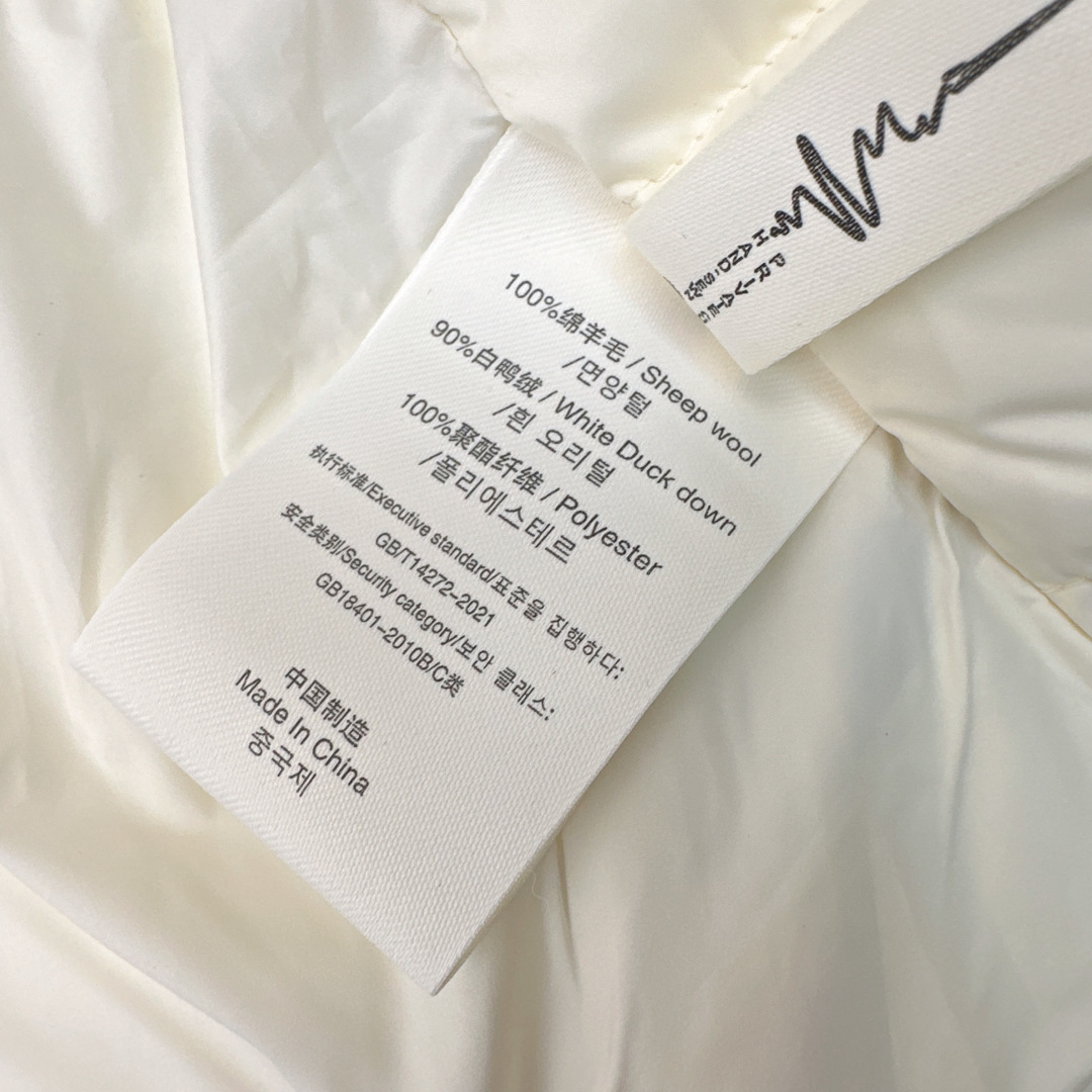 品质控必入 独家款～ lp🆕 25Ss————秋冬最新款高奢羊毛针织拼接连帽羽绒服🖤定制尼龙+百分百羊毛