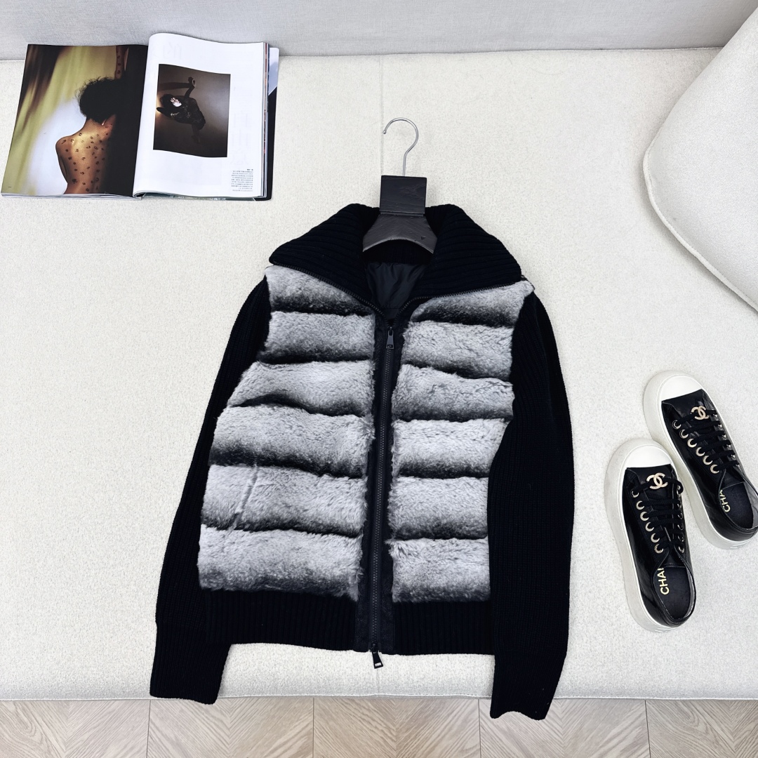 独家款～lp🆕 25Ss————秋冬最新款翻领针织拼接渐变羽绒服🖤定制尼龙+羊毛针织面料+环保仿水貂皮草