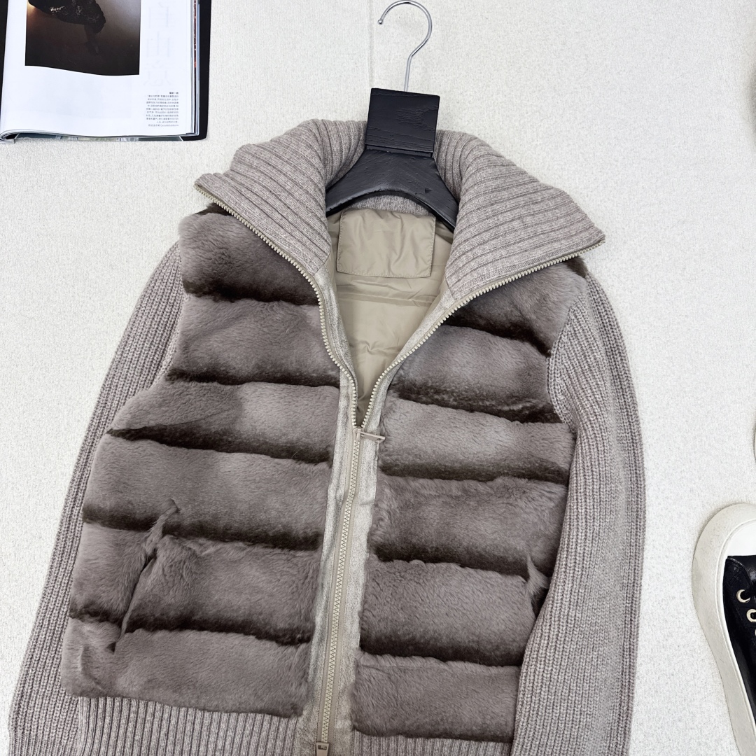 独家款～lp🆕 25Ss————秋冬最新款翻领针织拼接渐变羽绒服🖤定制尼龙+羊毛针织面料+环保仿水貂皮草