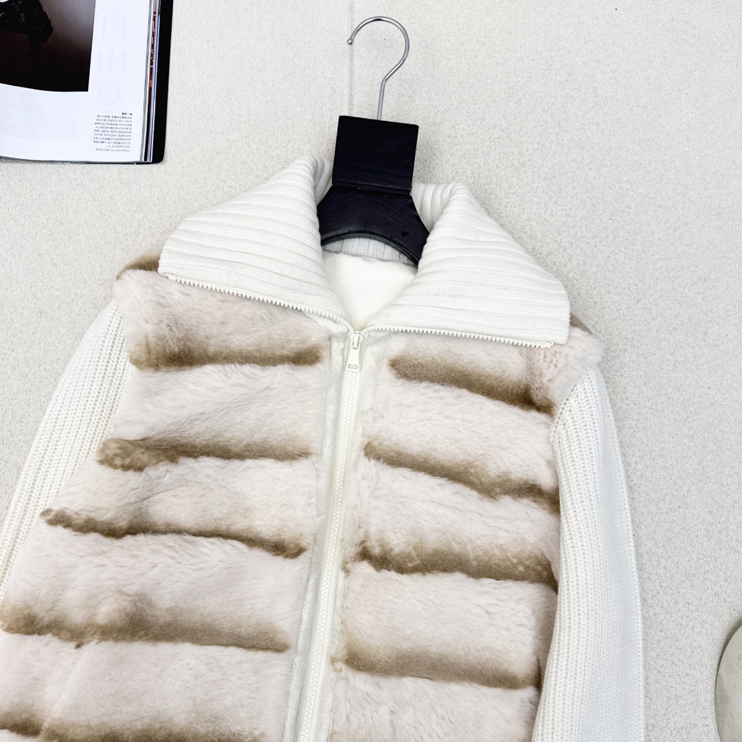 独家款～lp🆕 25Ss————秋冬最新款翻领针织拼接渐变羽绒服🖤定制尼龙+羊毛针织面料+环保仿水貂皮草