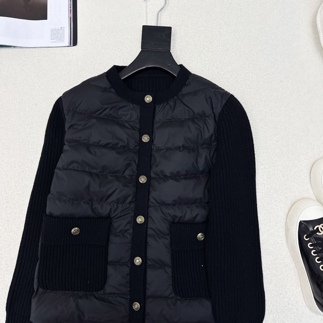 独家款～～lp🆕 25Ss———秋冬最新款羊毛拼接圆领羽绒服🖤 国标进口90白鸭绒填充 轻盈舒适自带发热