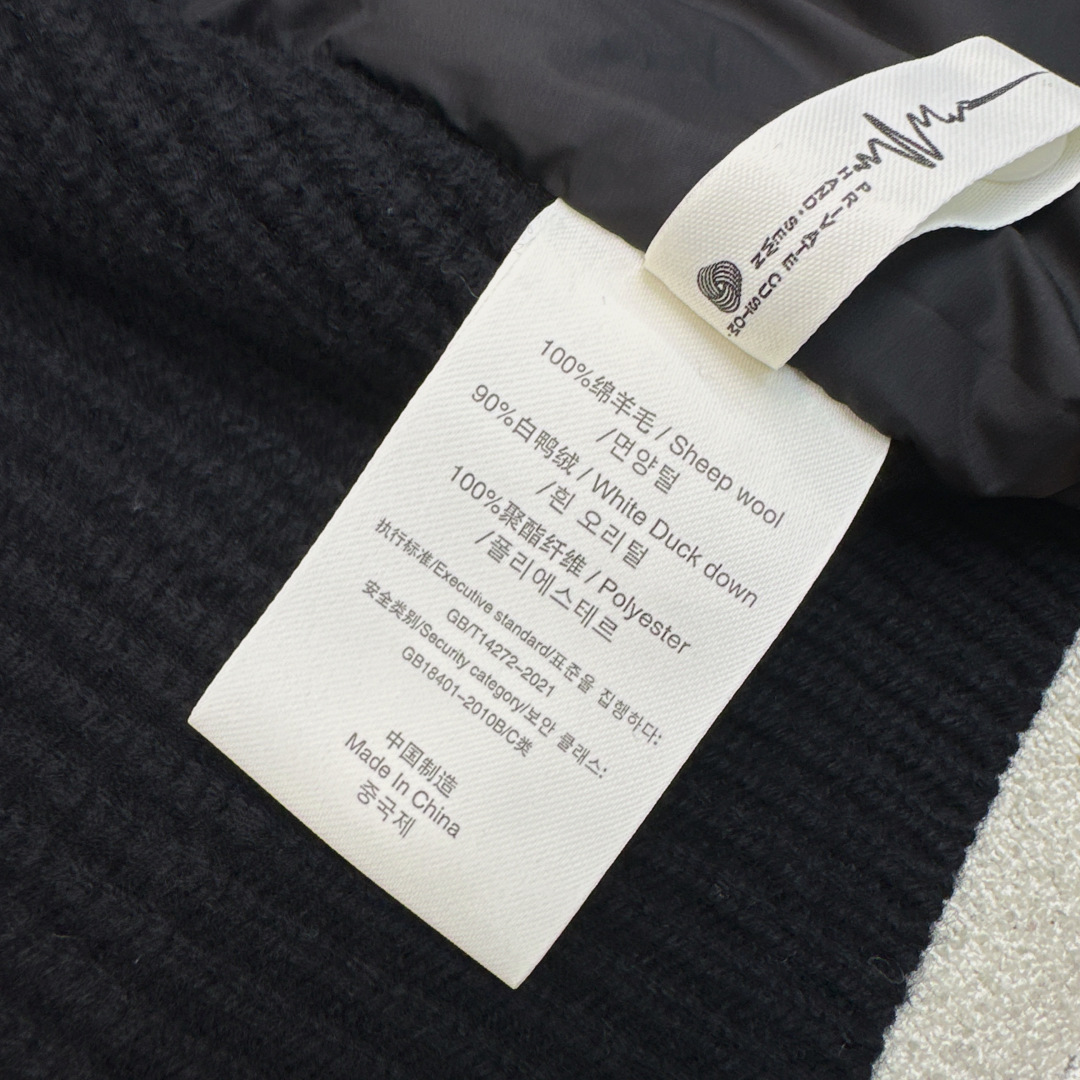 独家款～～lp🆕 25Ss———秋冬最新款羊毛拼接圆领羽绒服🖤 国标进口90白鸭绒填充 轻盈舒适自带发热
