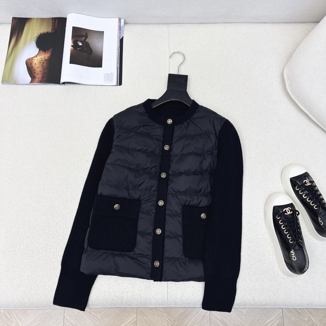 独家款～～lp🆕 25Ss———秋冬最新款羊毛拼接圆领羽绒服🖤 国标进口90白鸭绒填充 轻盈舒适自带发热
