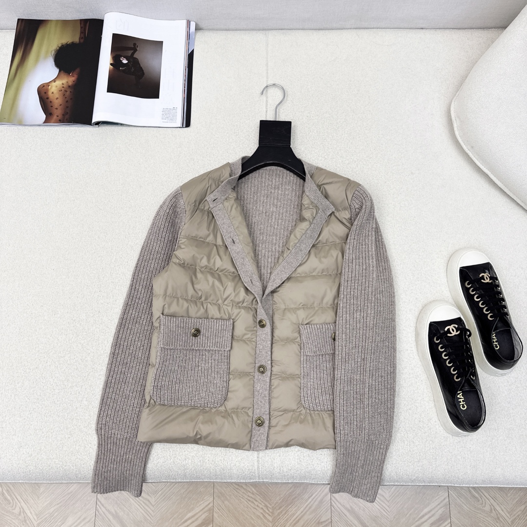 独家款～～lp🆕 25Ss———秋冬最新款羊毛拼接圆领羽绒服🖤 国标进口90白鸭绒填充 轻盈舒适自带发热