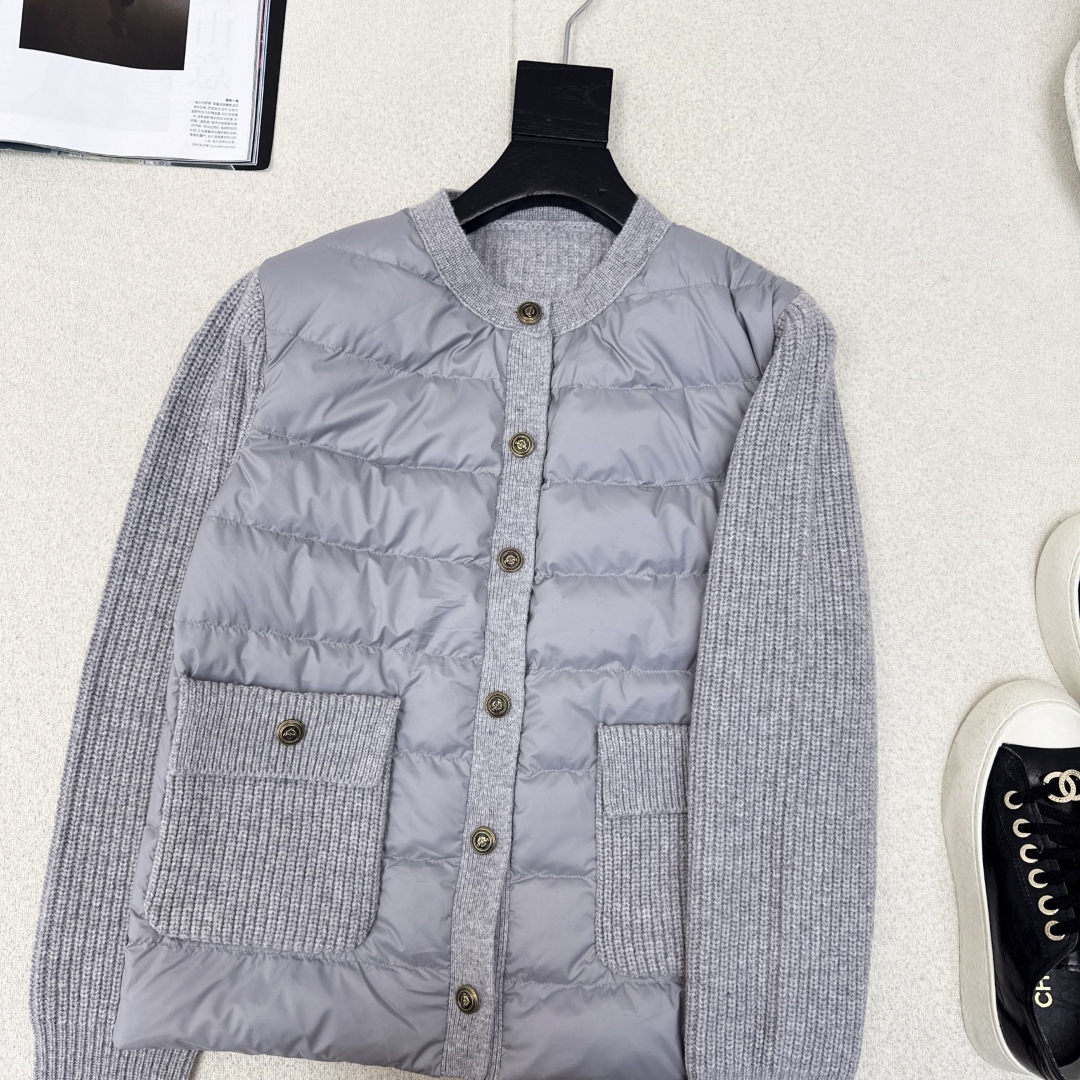 独家款～～lp🆕 25Ss———秋冬最新款羊毛拼接圆领羽绒服🖤 国标进口90白鸭绒填充 轻盈舒适自带发热