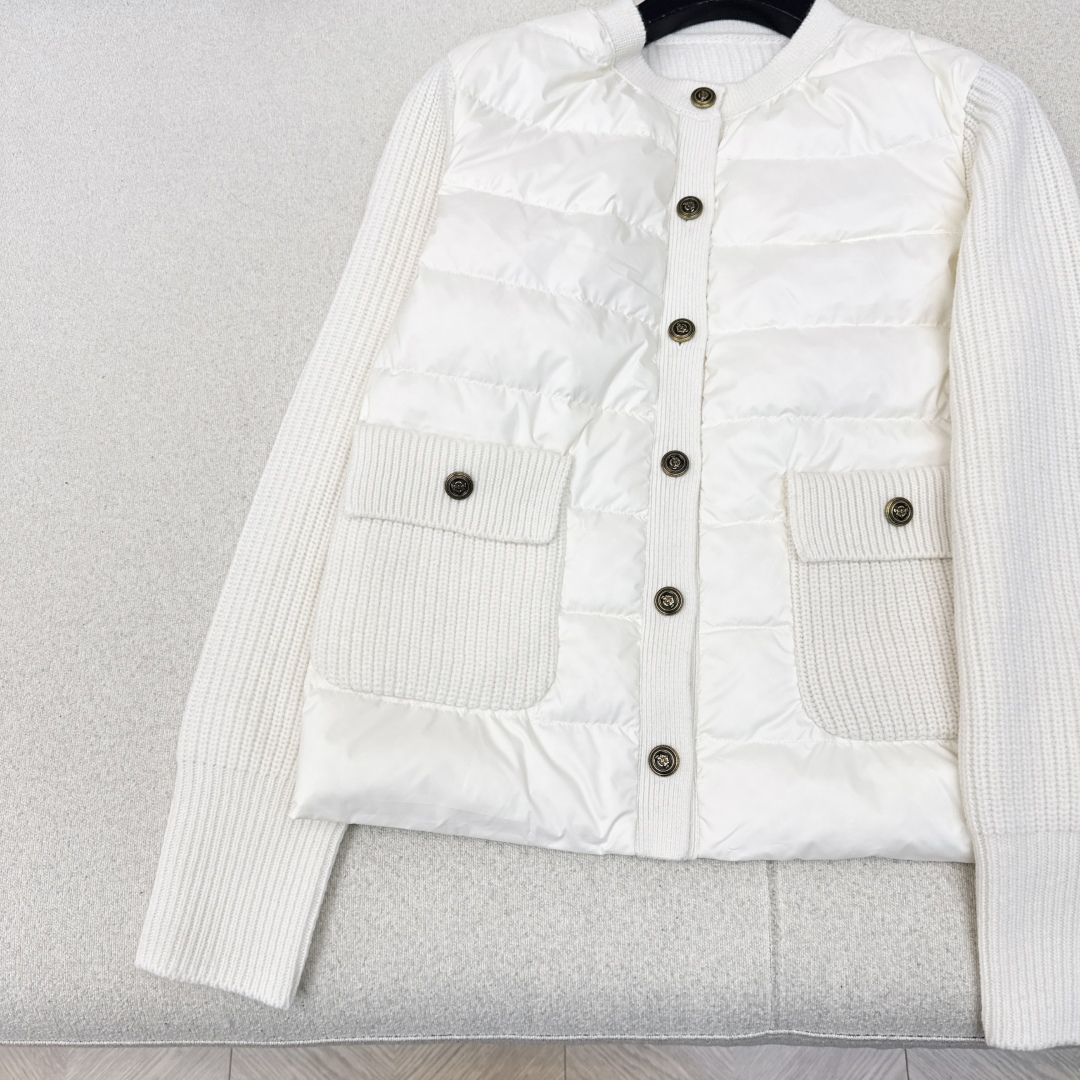独家款～～lp🆕 25Ss———秋冬最新款羊毛拼接圆领羽绒服🖤 国标进口90白鸭绒填充 轻盈舒适自带发热