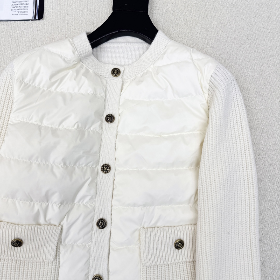 独家款～～lp🆕 25Ss———秋冬最新款羊毛拼接圆领羽绒服🖤 国标进口90白鸭绒填充 轻盈舒适自带发热