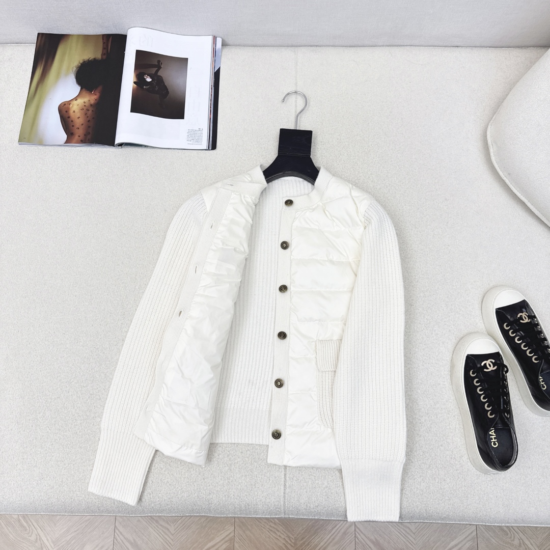 独家款～～lp🆕 25Ss———秋冬最新款羊毛拼接圆领羽绒服🖤 国标进口90白鸭绒填充 轻盈舒适自带发热