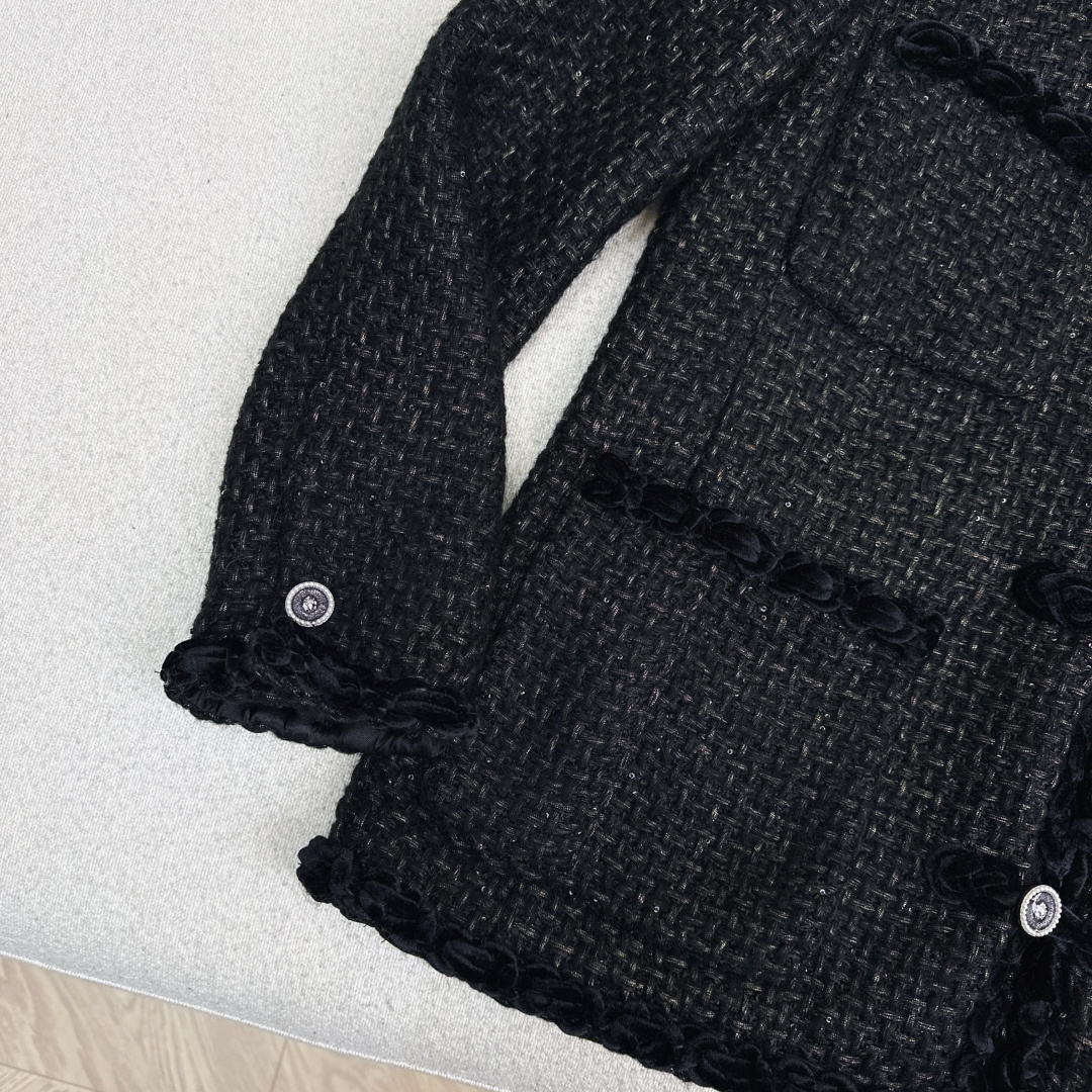 王一博同款 C家 25Ss————秋冬最新款复古国风盘扣装饰编织外套🖤yb开发编织面料 质感超好 高级感