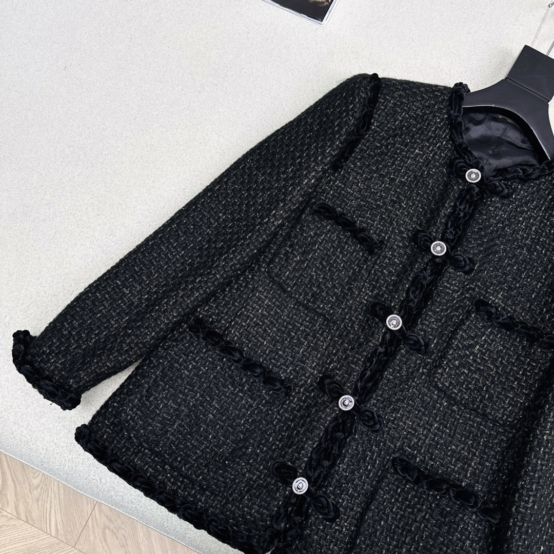 王一博同款 C家 25Ss————秋冬最新款复古国风盘扣装饰编织外套🖤yb开发编织面料 质感超好 高级感