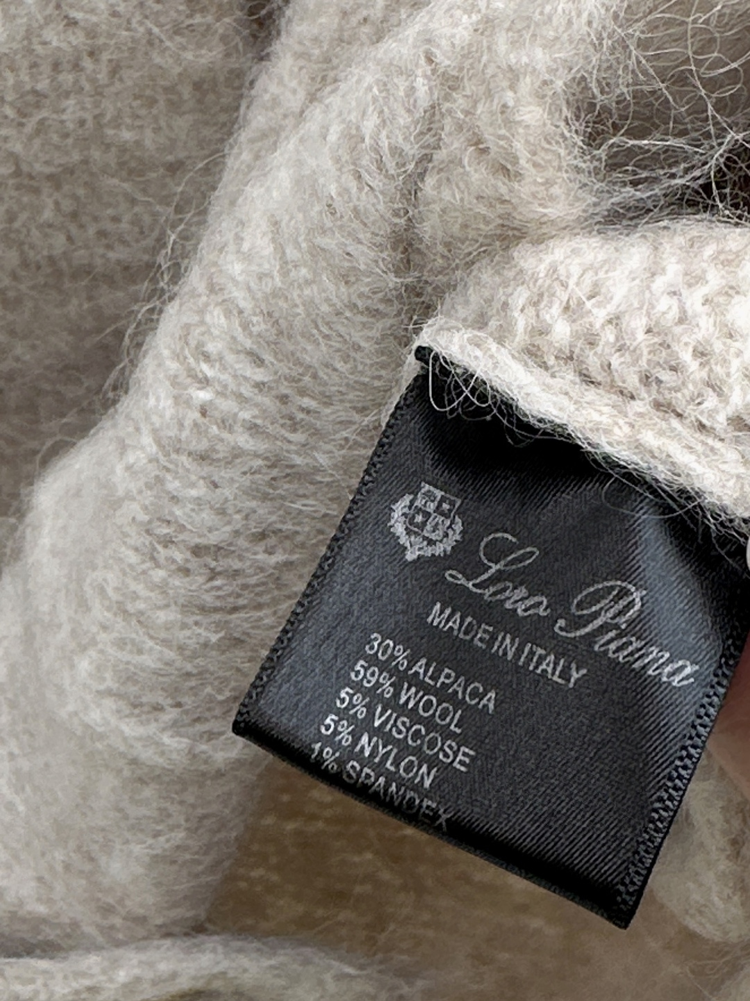 独家款～ lp🆕 25Ss————秋冬最新款老钱风穿搭气质V领外套🤎极简高智感穿搭Look～羊驼绒拉毛羊