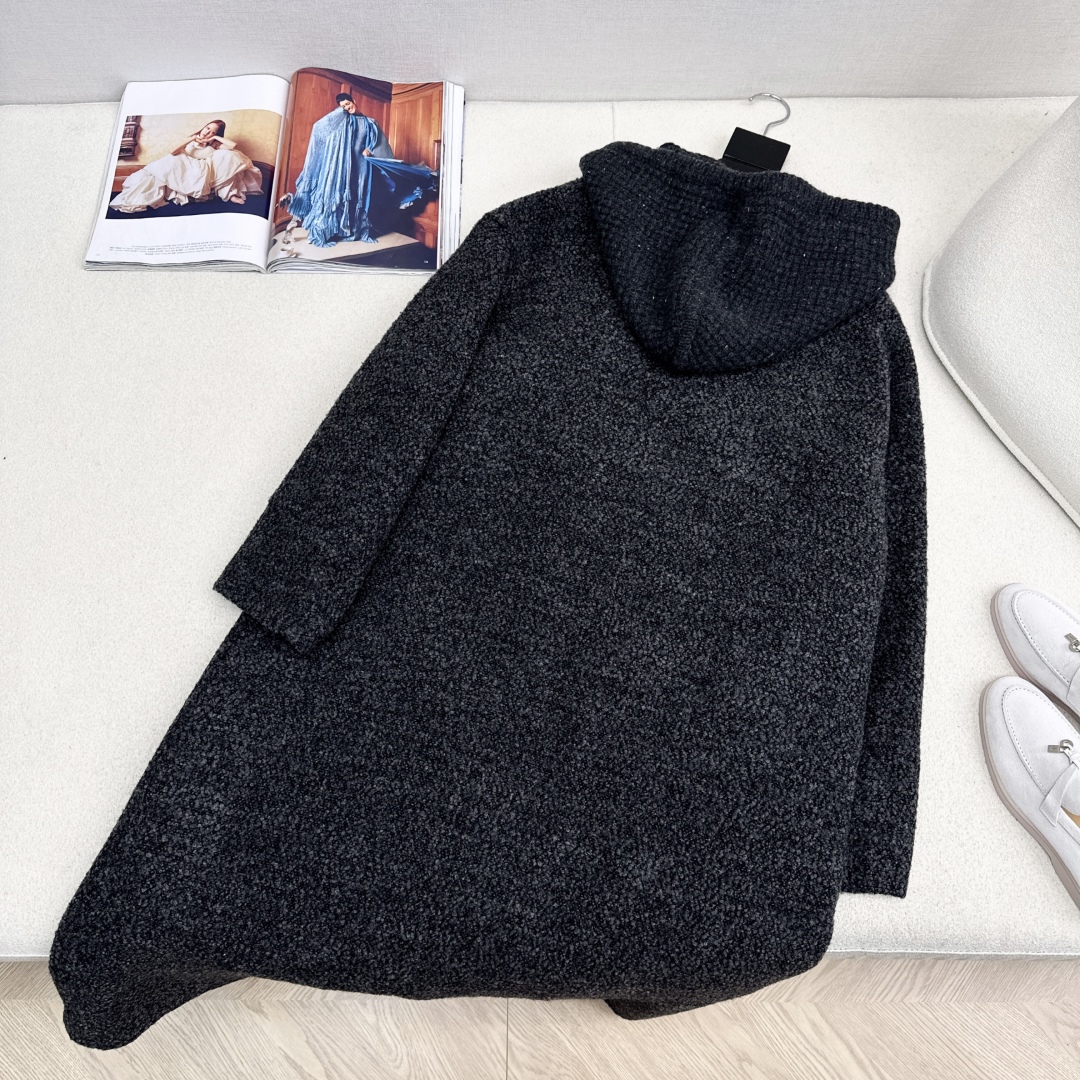 高端原单品质 独家首发 lp🆕 25Ss——秋冬新品 两件套设计针织拼接连帽羽绒内胆双面羊绒大衣🤍 老钱