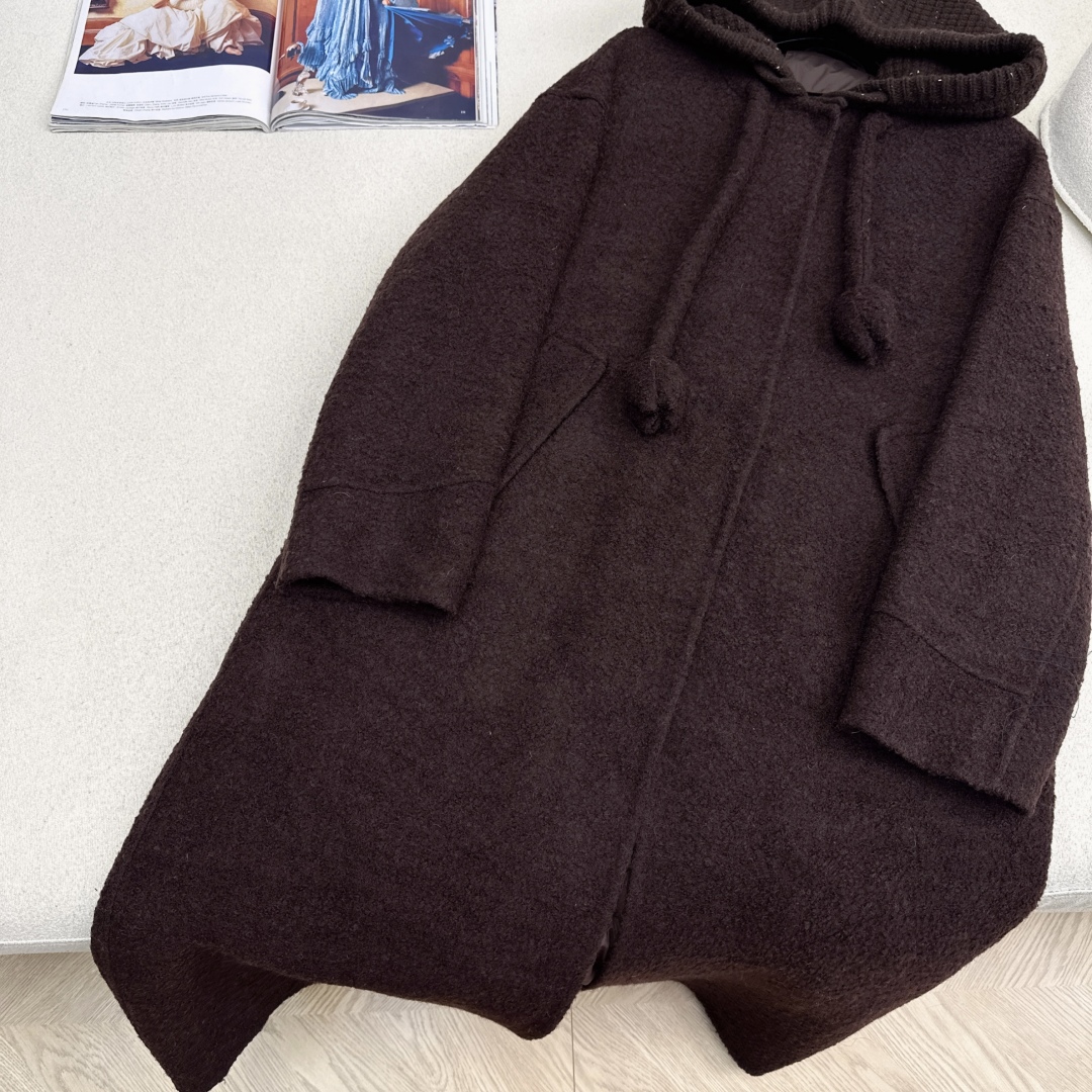 高端原单品质 独家首发 lp🆕 25Ss——秋冬新品 两件套设计针织拼接连帽羽绒内胆双面羊绒大衣🤍 老钱