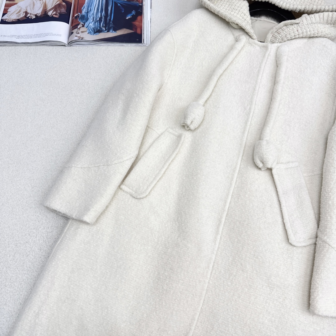 高端原单品质 独家首发 lp🆕 25Ss——秋冬新品 两件套设计针织拼接连帽羽绒内胆双面羊绒大衣🤍 老钱