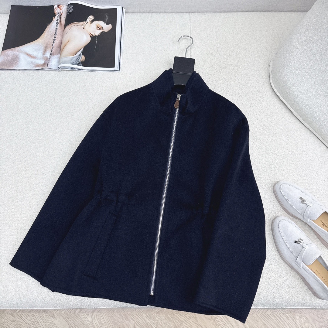 lp🆕 25Ss————秋冬最新款海军蓝立领羊毛羊绒夹克外套🖤简约立领搭配利落拉链 采用双层羊绒羊毛面料