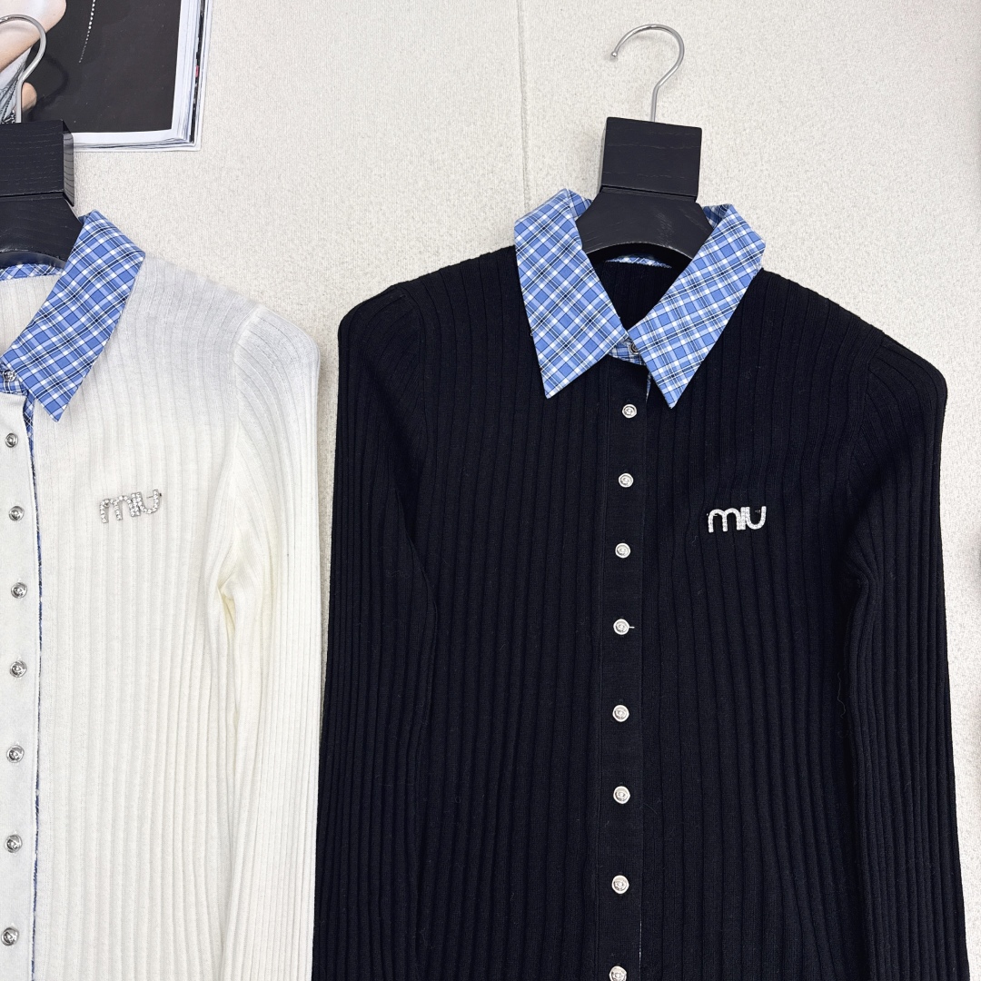 Miu Miu 25SS Plaid Patchwork Knitted Top, Classic Colors, Layered Design 4 cmp i1758346104155 962 0 2