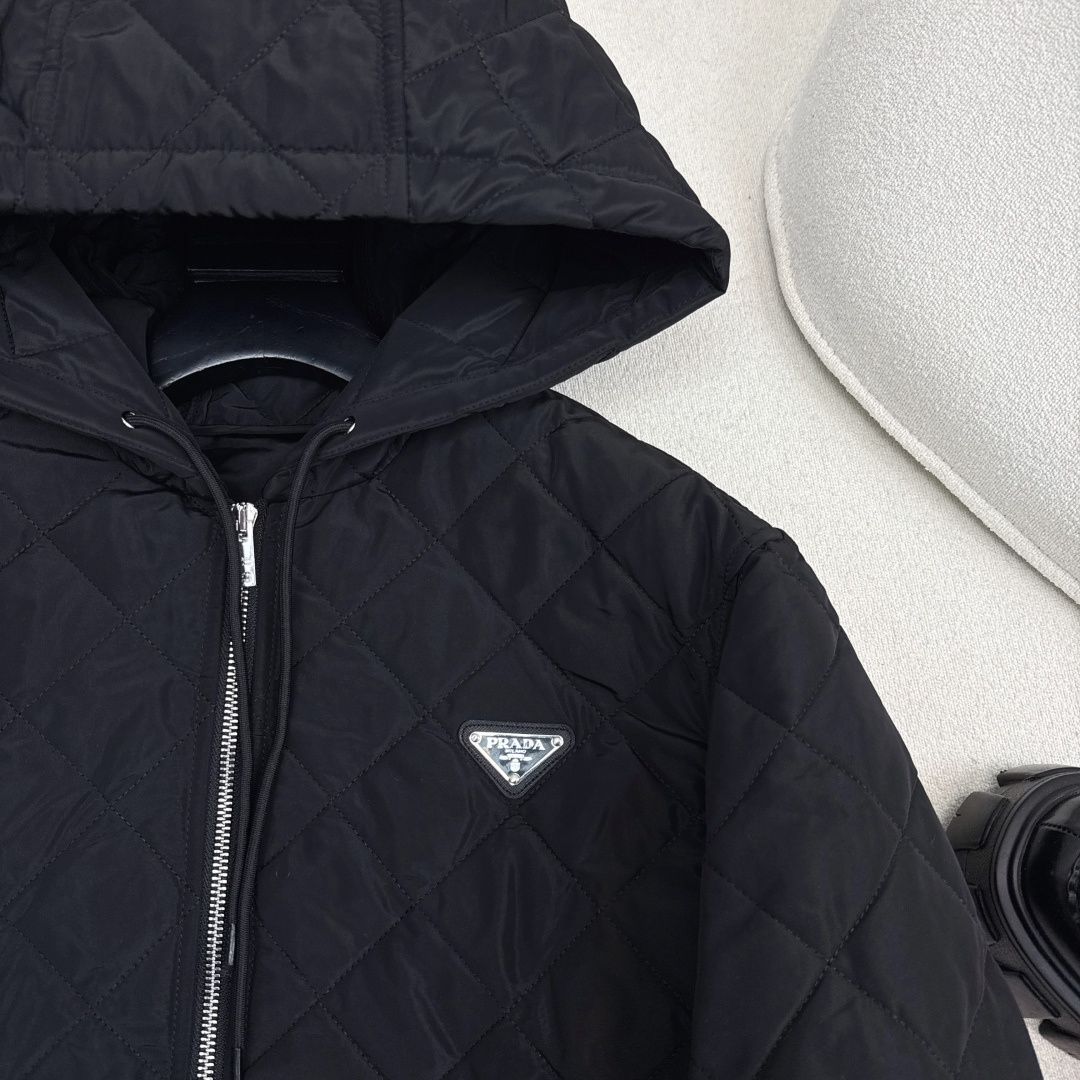 Prada Quilted Nylon Hooded Jacket - Lightweight & Stylish Outerwear 3 cmp i1758350739546 3282 0 2