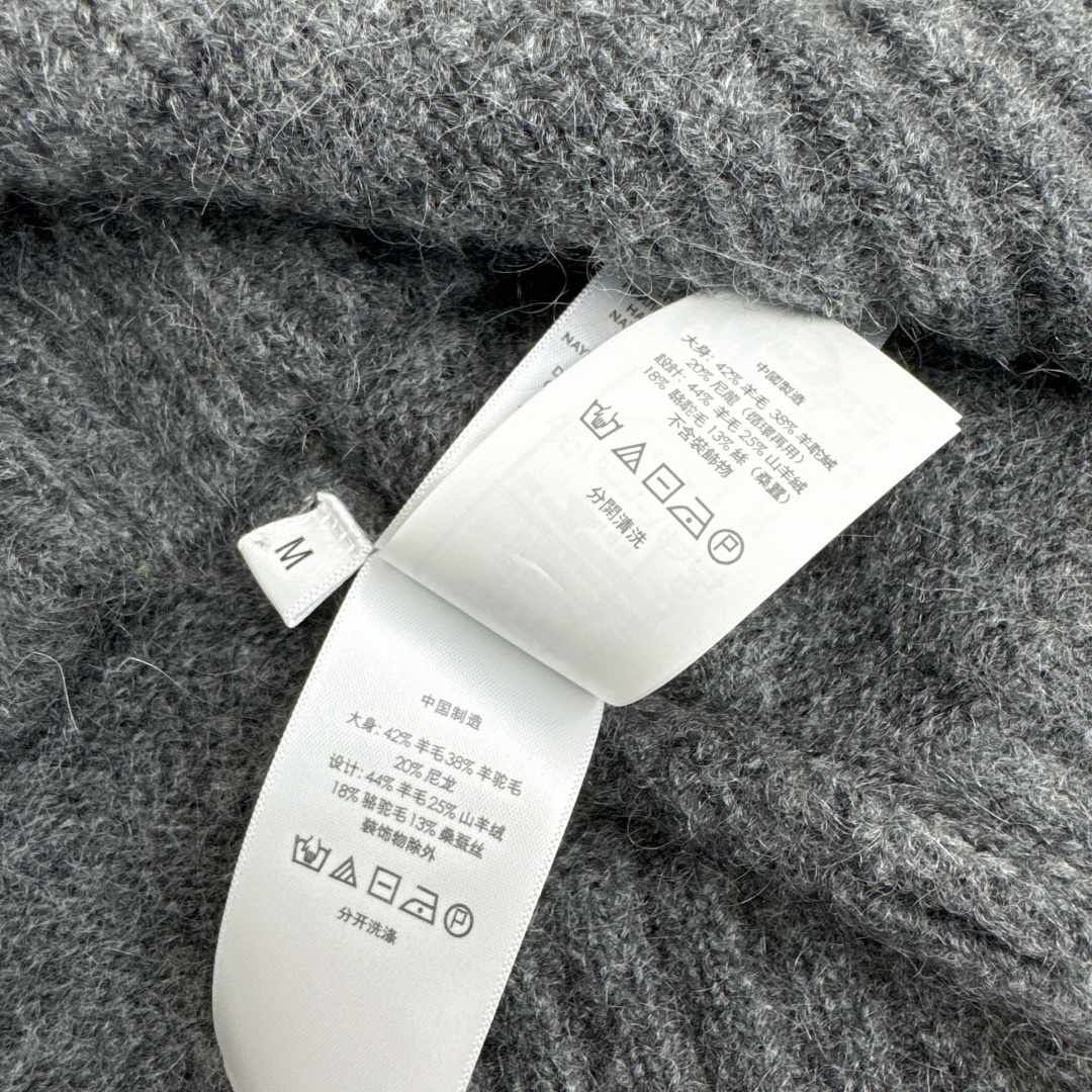 RL 25Ss————秋冬最新款两只小熊手勾嵌花刺绣图案圆领毛衣🩶休闲美式穿搭 经典落肩宽松版型设计 品