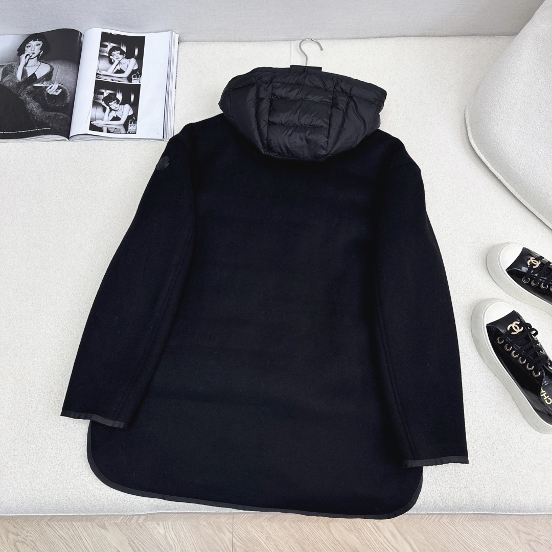 高端原单品质 MC 25Ss——秋冬新品两件套设计连帽羽绒内胆马甲双面羊绒大衣🖤 老钱风穿搭 经典H宽松