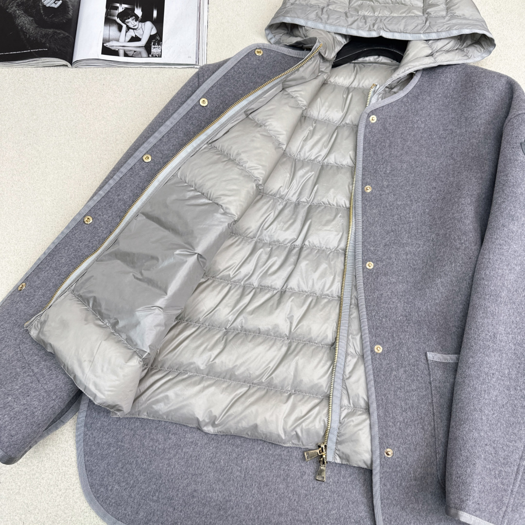 高端原单品质 MC 25Ss——秋冬新品两件套设计连帽羽绒内胆马甲双面羊绒大衣🖤 老钱风穿搭 经典H宽松