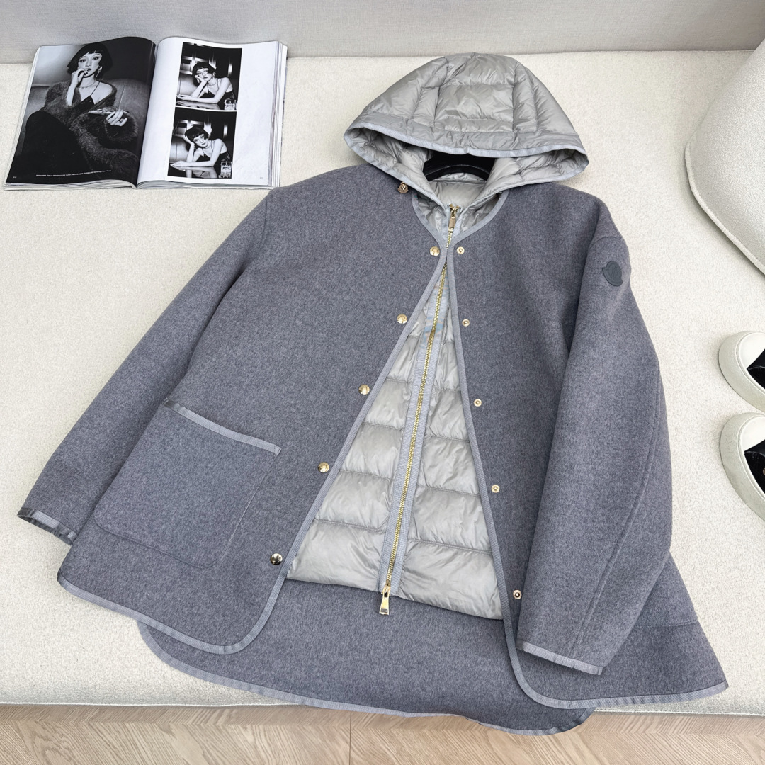 高端原单品质 MC 25Ss——秋冬新品两件套设计连帽羽绒内胆马甲双面羊绒大衣🖤 老钱风穿搭 经典H宽松