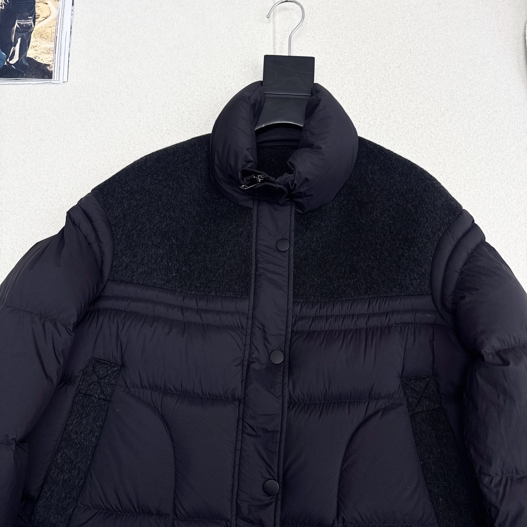 Max 25Ss———秋冬最新款双面羊绒拼接短款羽绒服外套🖤经典H宽松版型 立体裁剪优雅知性风 国标90