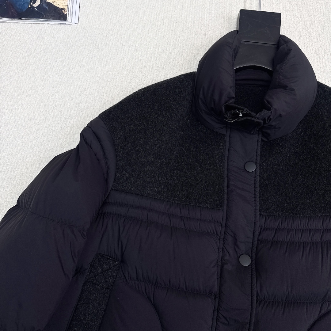 Max 25Ss———秋冬最新款双面羊绒拼接短款羽绒服外套🖤经典H宽松版型 立体裁剪优雅知性风 国标90
