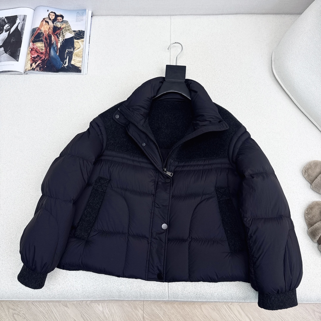 Max 25Ss———秋冬最新款双面羊绒拼接短款羽绒服外套🖤经典H宽松版型 立体裁剪优雅知性风 国标90