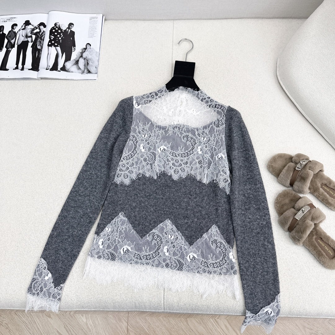 Es 25Ss————早秋最新款蕾丝拼接长袖毛衣🤍 百分百优质羊毛面料 精致拼接蕾丝花边若隐若现的透肤 