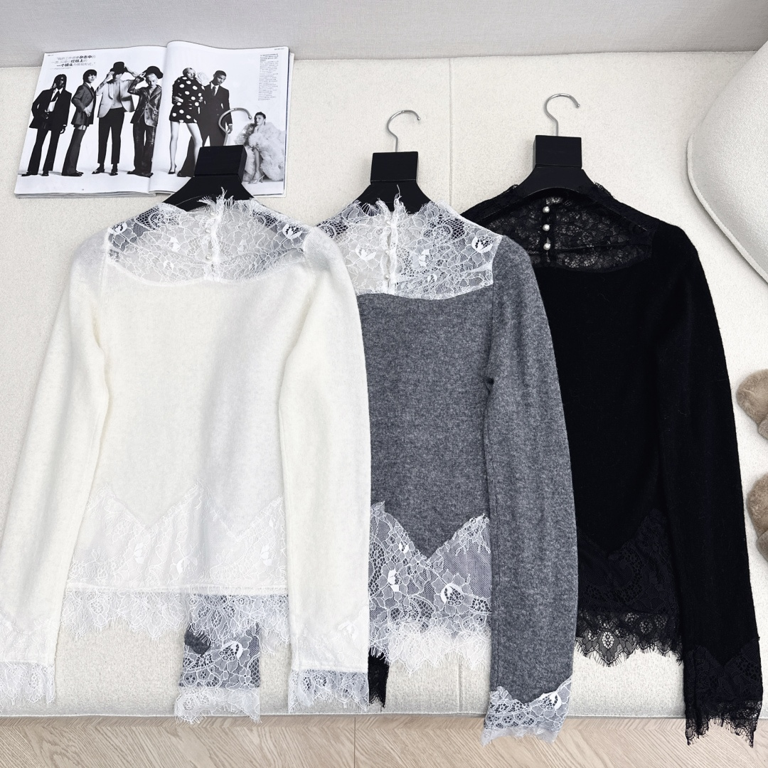 Es 25Ss————早秋最新款蕾丝拼接长袖毛衣🤍 百分百优质羊毛面料 精致拼接蕾丝花边若隐若现的透肤 