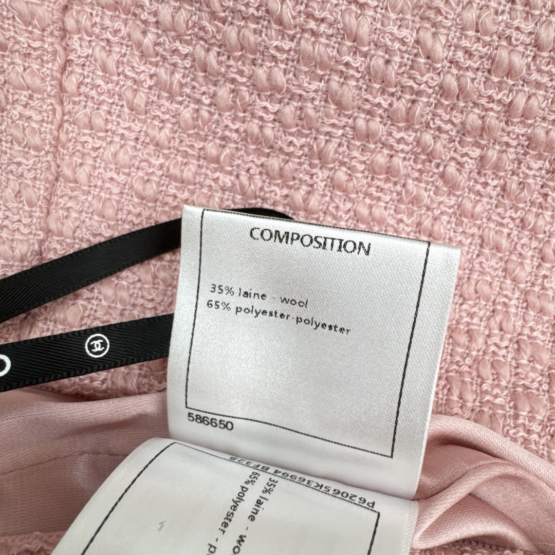 特价🉐️❗️现货齐码❗️不退不换❗️独家款～ C家 25Ss————秋冬最新款名媛风气质粗呢套装 🩷敲有