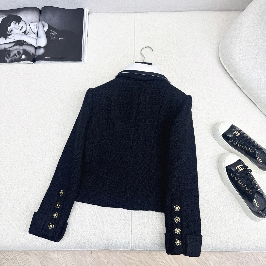 特价🉐️ ❗️现货齐码❗️不退不换❗️精致感小外套 C家 25Ss————秋冬最最新款撞色翻领外套 🖤富