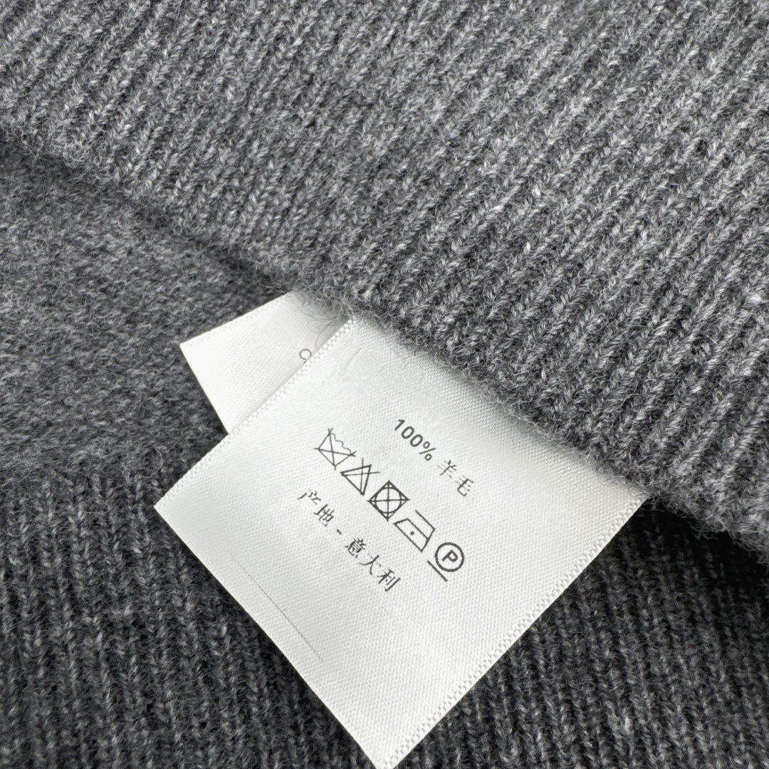 独家款～ Row 25Ss———秋冬最新款极简风羊毛套装♥️高领短袖针织毛衣+松紧腰直筒裤 加厚百分百羊