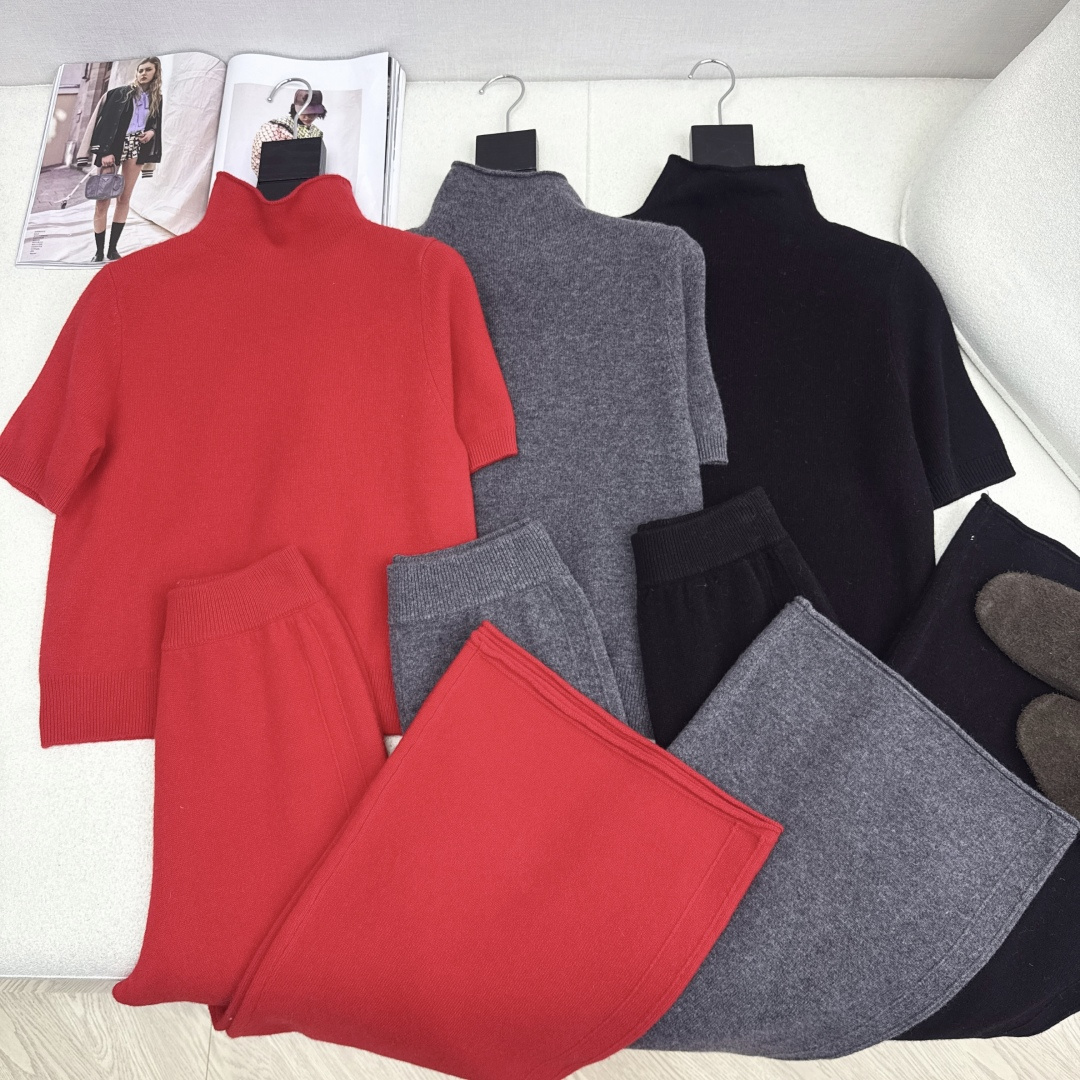 独家款～ Row 25Ss———秋冬最新款极简风羊毛套装♥️高领短袖针织毛衣+松紧腰直筒裤 加厚百分百羊