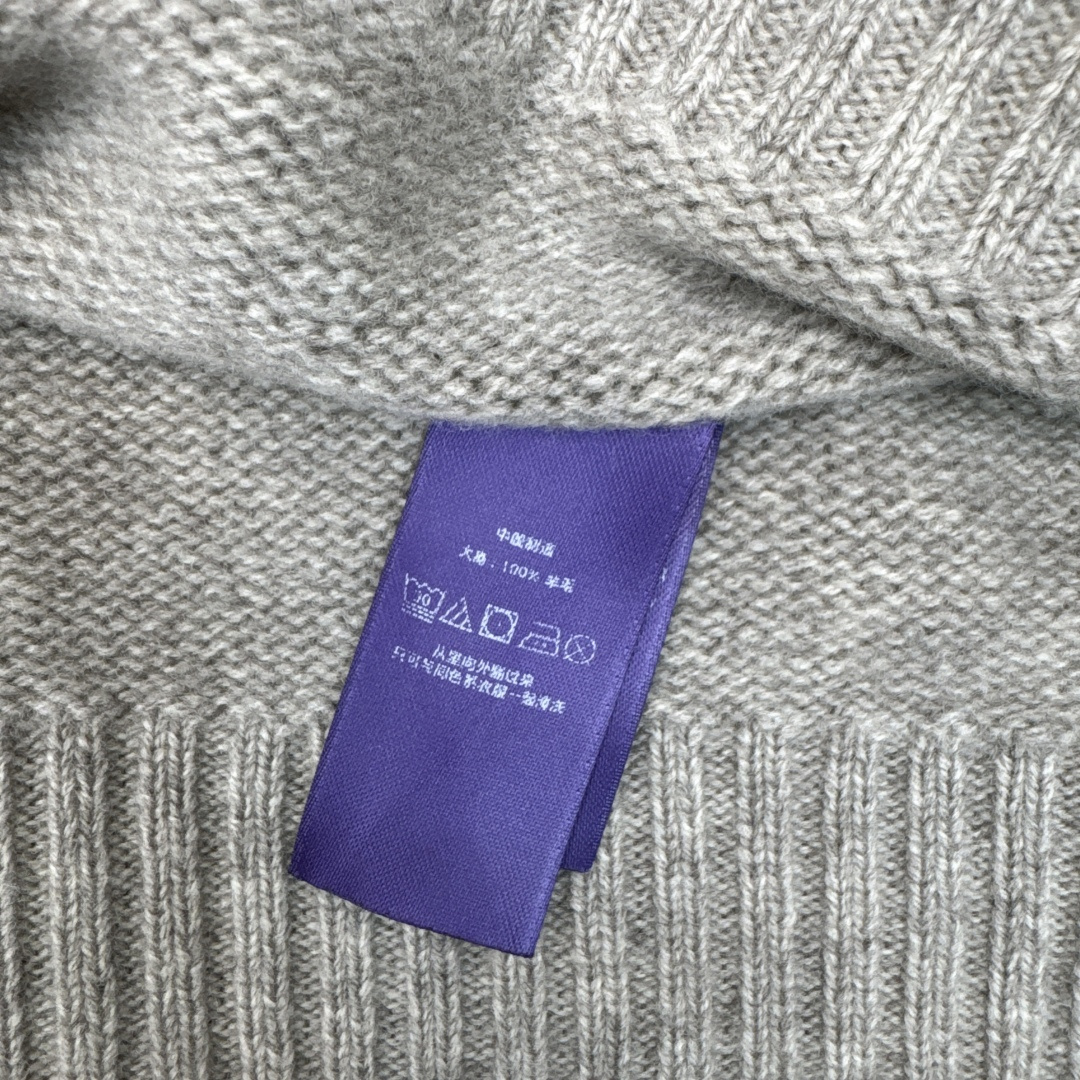 RL 25Ss———早秋最新款浓郁美式穿搭慵懒风套装 🖤穿长款风衣绅士小熊圆领毛衣+松紧腰直筒裤 颜色跟