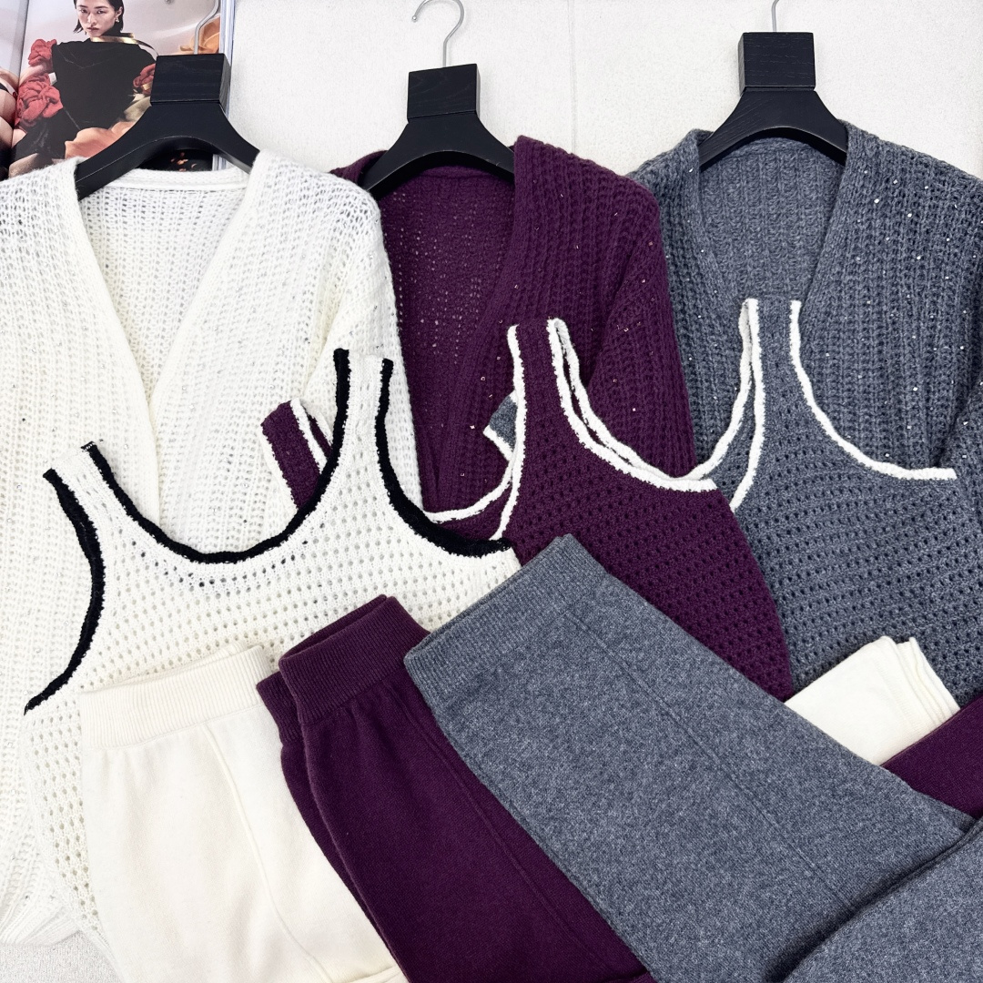 独家款 Bc 25Ss———早秋最新款慵懒极简风套装 🖤撞色边无袖背心+宽松开衫+松紧腰直筒裤 精致美感