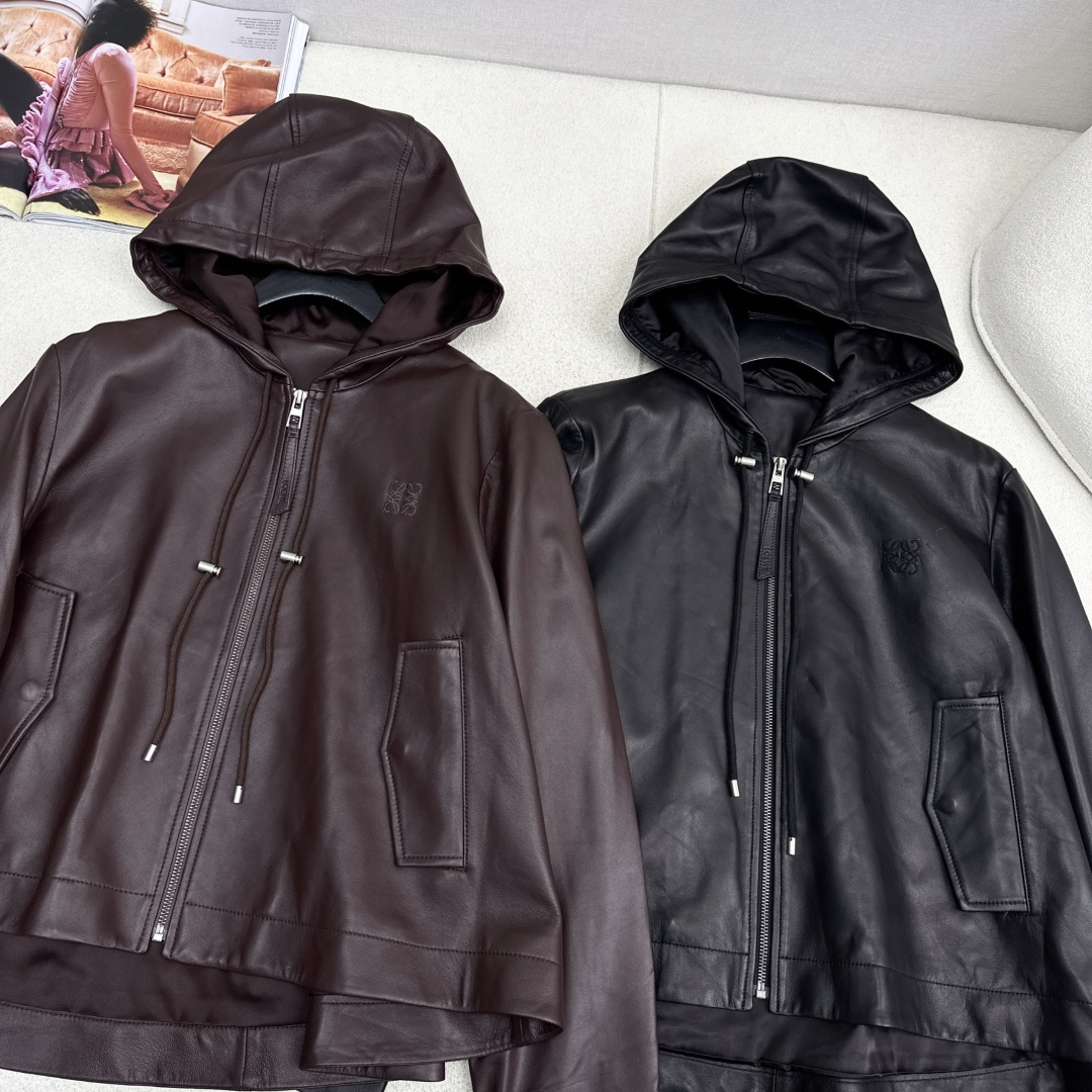 Loe 26Ss———秋冬最新款时髦小羊皮套装🖤连帽外套+松紧腰短裤 定制进口百分百小羊皮面料 质感高级