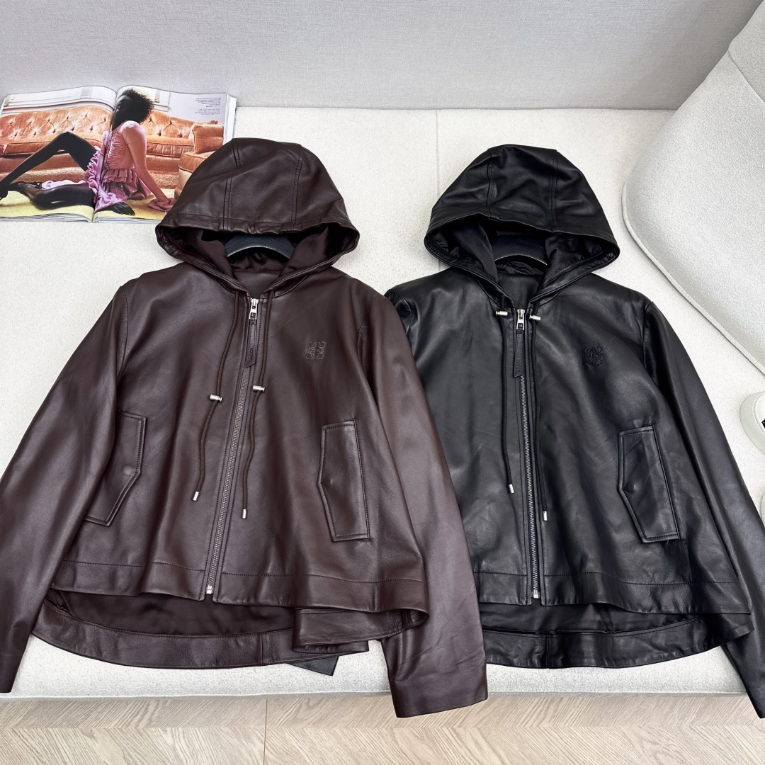 Loe 26Ss———秋冬最新款时髦小羊皮套装🖤连帽外套+松紧腰短裤 定制进口百分百小羊皮面料 质感高级