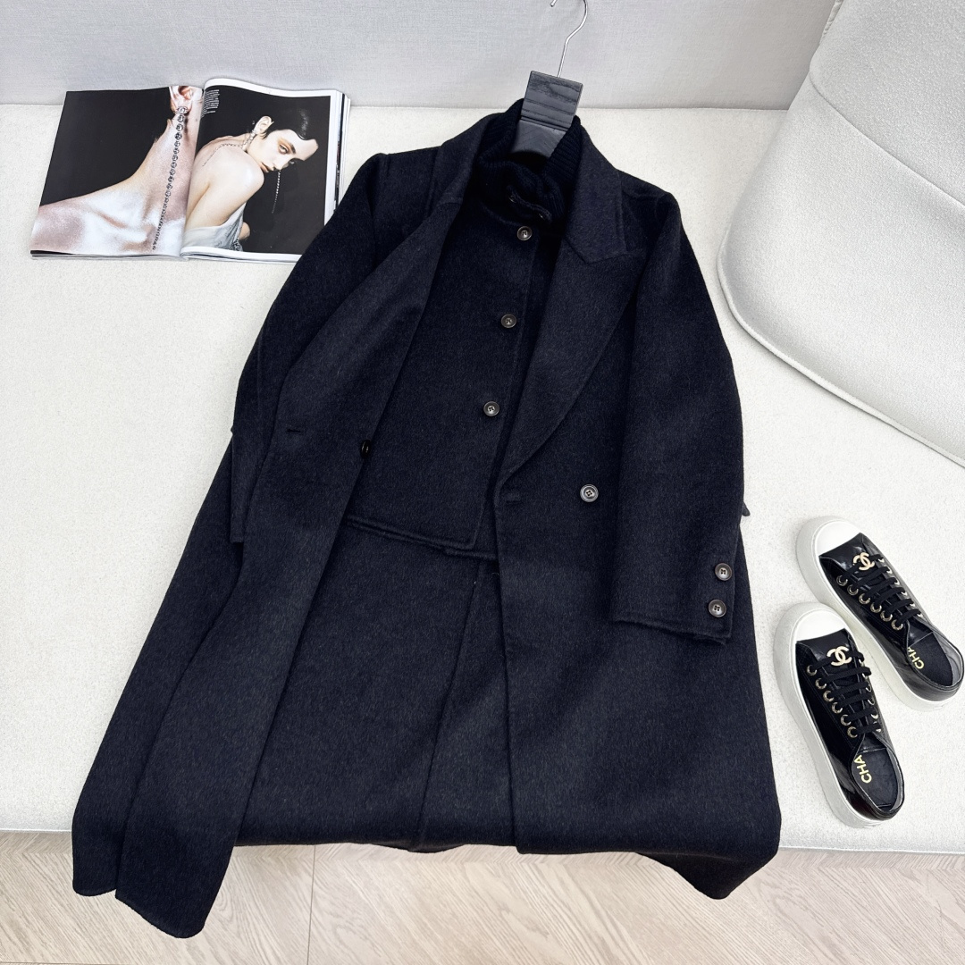 独家款 ～Max 25Ss————秋冬最新款时髦两件套羊绒大衣🖤小短款马甲+双排扣大衣 休闲高级穿搭 经
