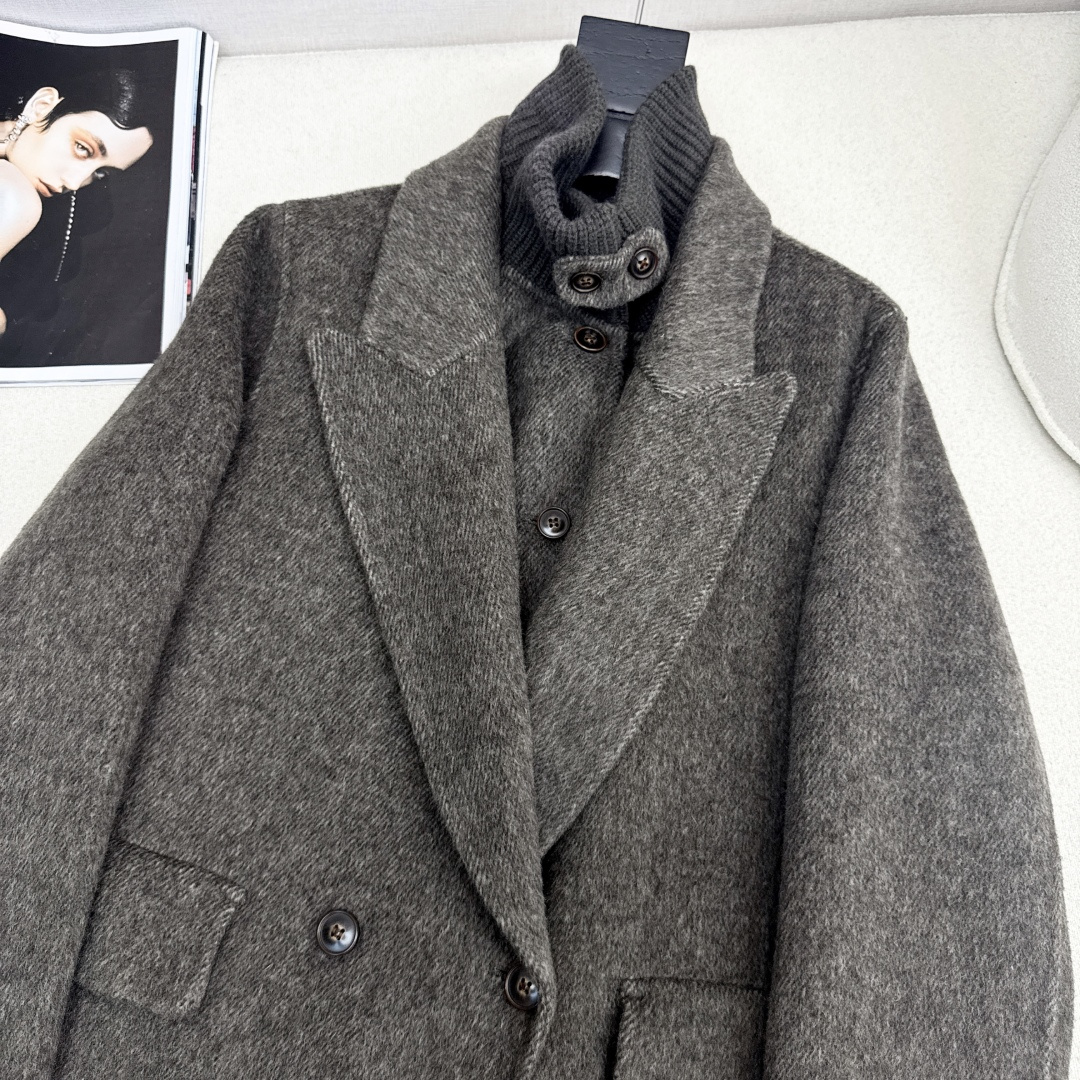 独家款 ～Max 25Ss————秋冬最新款时髦两件套羊绒大衣🖤小短款马甲+双排扣大衣 休闲高级穿搭 经