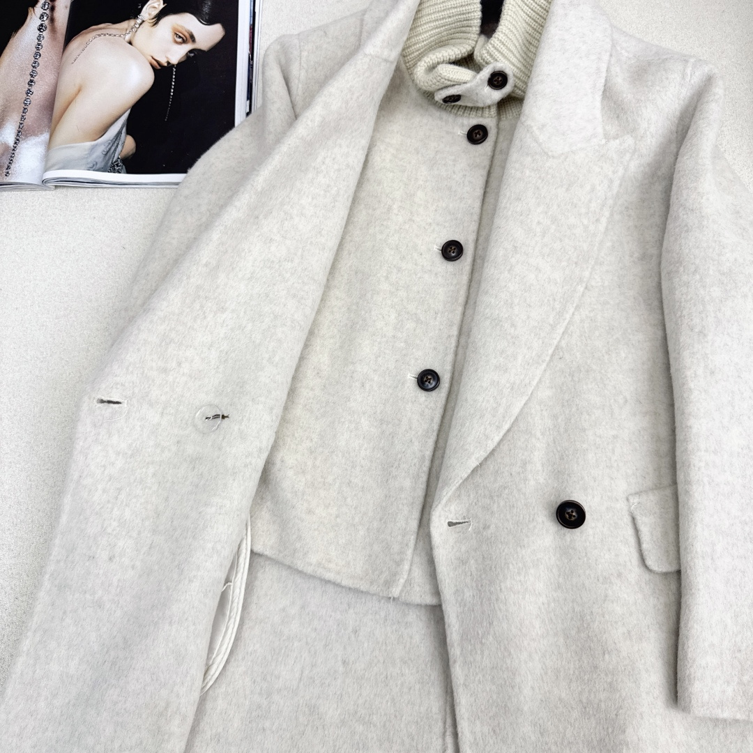 独家款 ～Max 25Ss————秋冬最新款时髦两件套羊绒大衣🖤小短款马甲+双排扣大衣 休闲高级穿搭 经