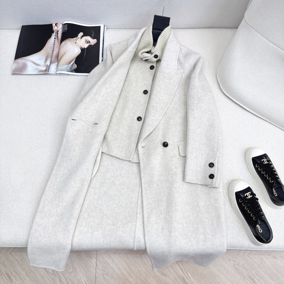 独家款 ～Max 25Ss————秋冬最新款时髦两件套羊绒大衣🖤小短款马甲+双排扣大衣 休闲高级穿搭 经