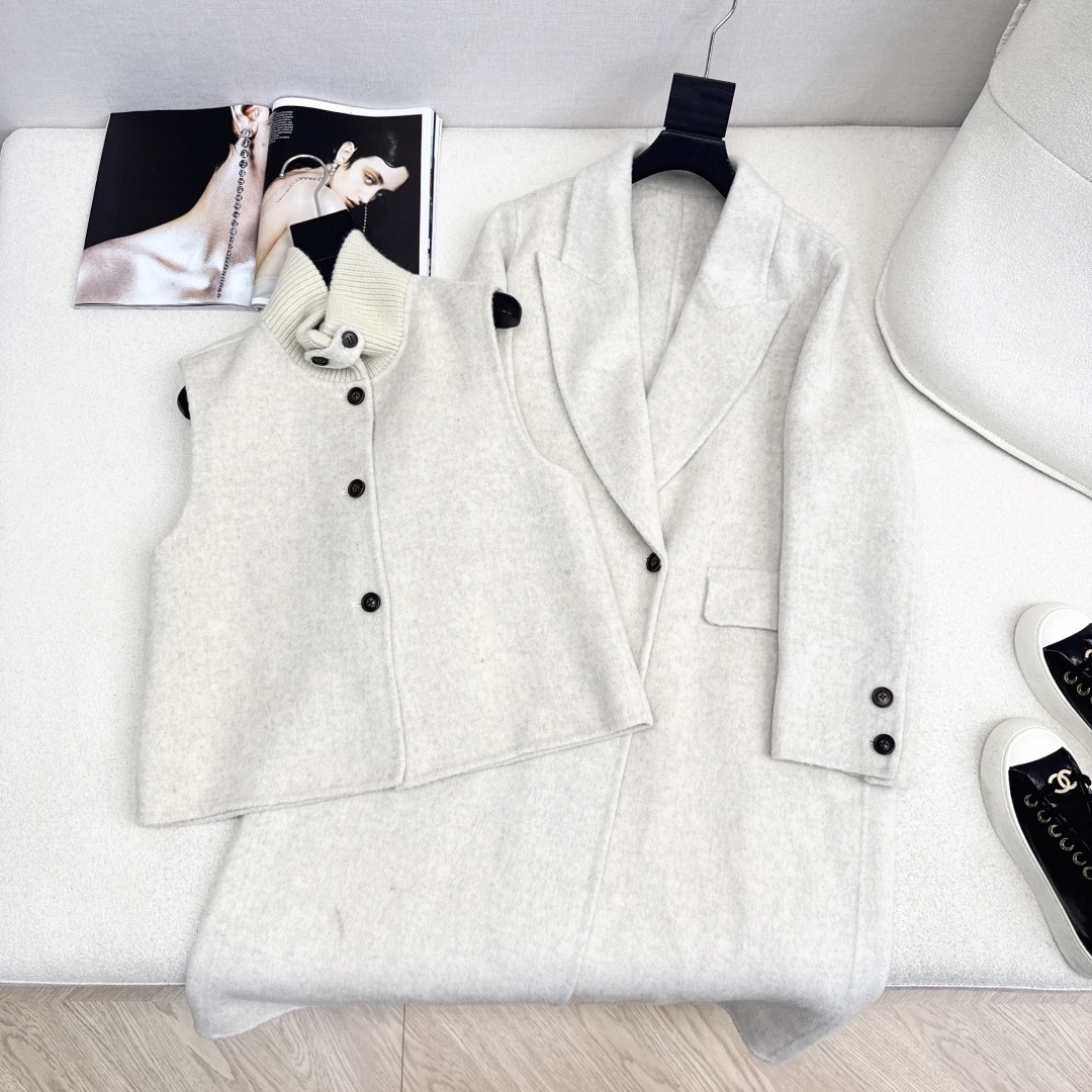 独家款 ～Max 25Ss————秋冬最新款时髦两件套羊绒大衣🖤小短款马甲+双排扣大衣 休闲高级穿搭 经