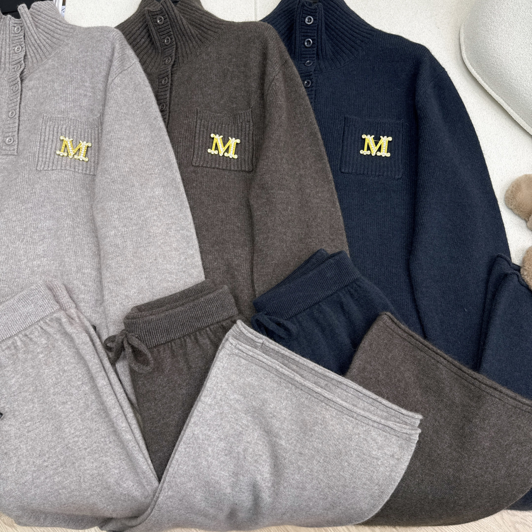 Women's Knit Set: Turtleneck Sweater & Straight-Leg Pants - Elegant Loungewear 5 cmp i1759379913040 5730 0 3